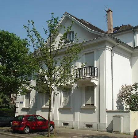 Des Musiciens - Quartier Orangerie * ストラスブール