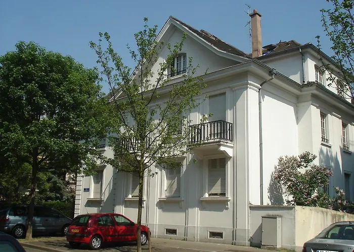 Des Musiciens - Quartier Orangerie * ストラスブール